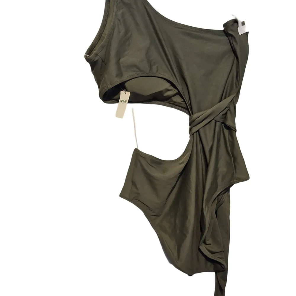 1 Aerie One piece swimsuit size XXL in olive green